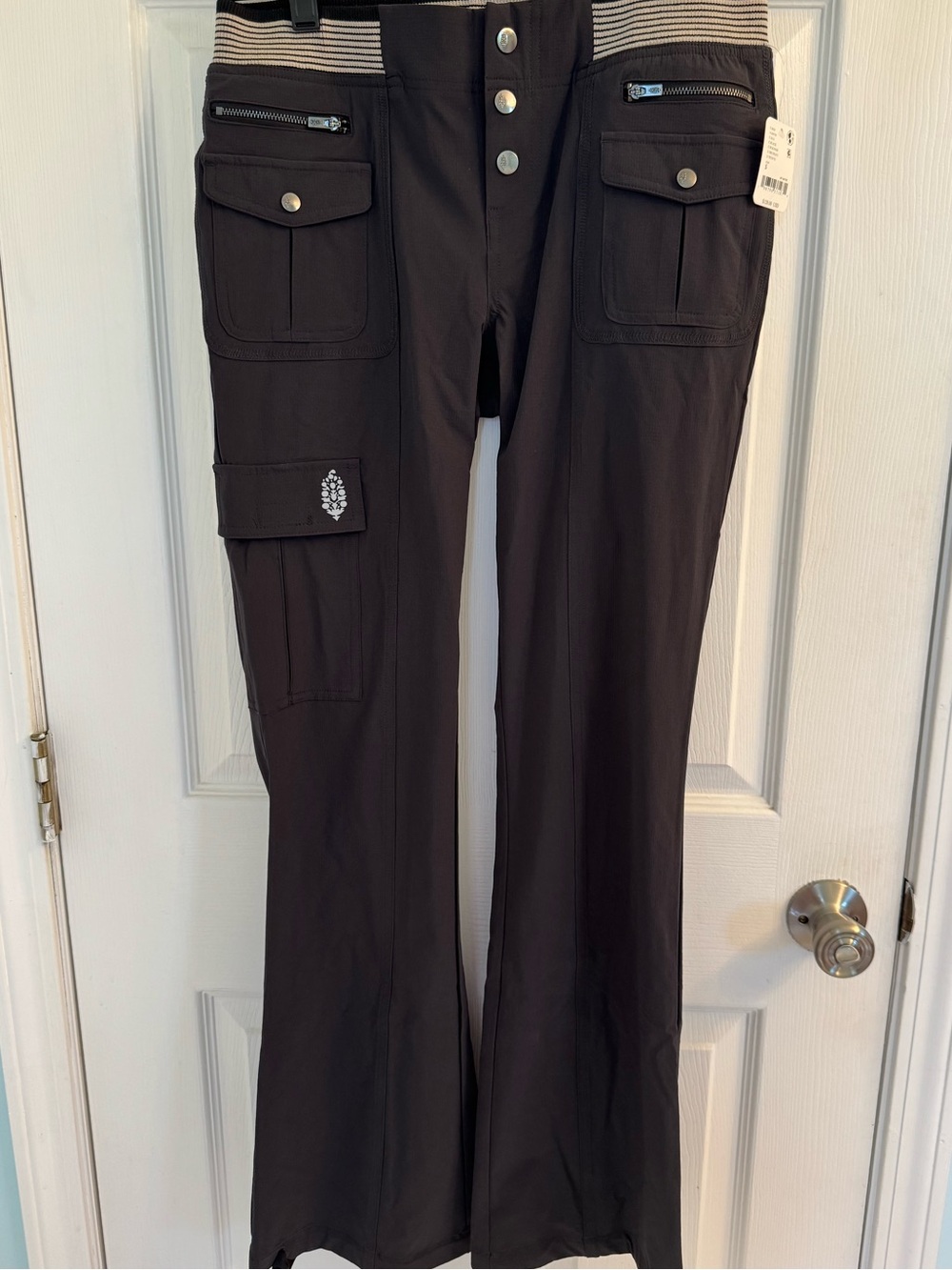 Free People Cascade Flare Hiking Pant Size Small NWT - Picture 8 of 10
